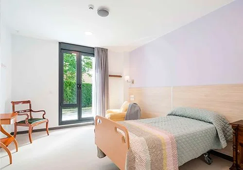 Habitaciones privadas y zonas de descanso
